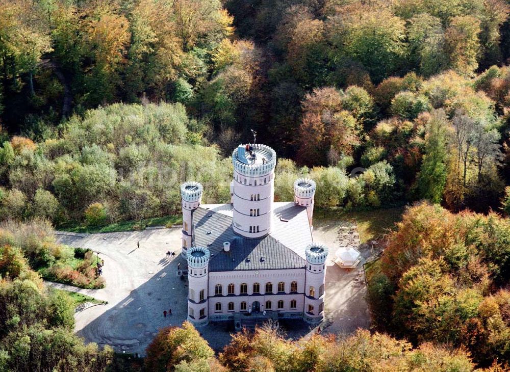 Luftbild Granitz auf Rügen / MV - Fertig rekonstruiertes Jagdschloß Granitz auf Rügen.