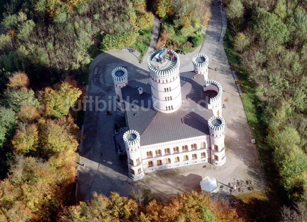 Luftbild Granitz auf Rügen / MV - Fertig rekonstruiertes Jagdschloß Granitz auf Rügen.