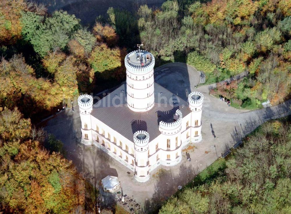 Granitz auf Rügen / MV aus der Vogelperspektive: Fertig rekonstruiertes Jagdschloß Granitz auf Rügen.