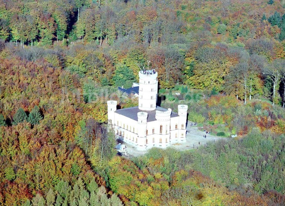 Luftbild Granitz auf Rügen / MV - Fertig rekonstruiertes Jagdschloß Granitz auf Rügen.