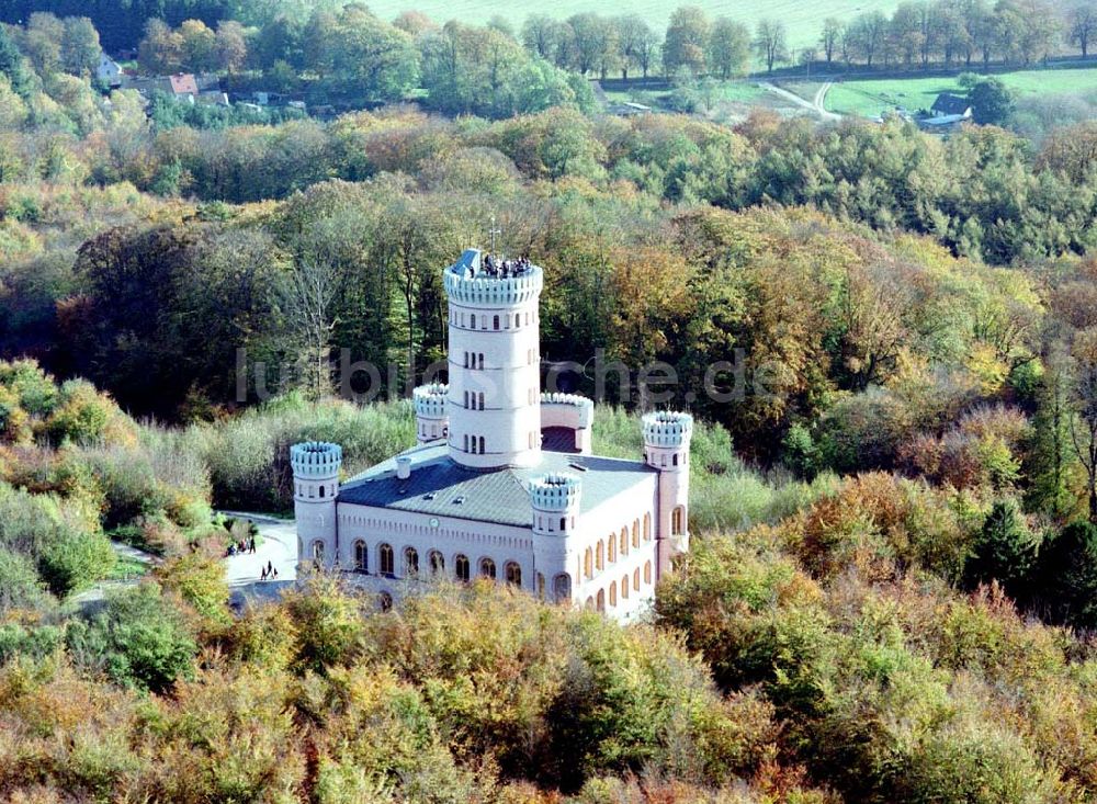 Granitz auf Rügen / MV aus der Vogelperspektive: Fertig rekonstruiertes Jagdschloß Granitz auf Rügen.