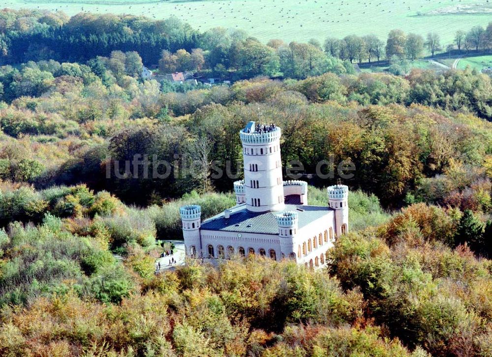 Luftbild Granitz auf Rügen / MV - Fertig rekonstruiertes Jagdschloß Granitz auf Rügen.