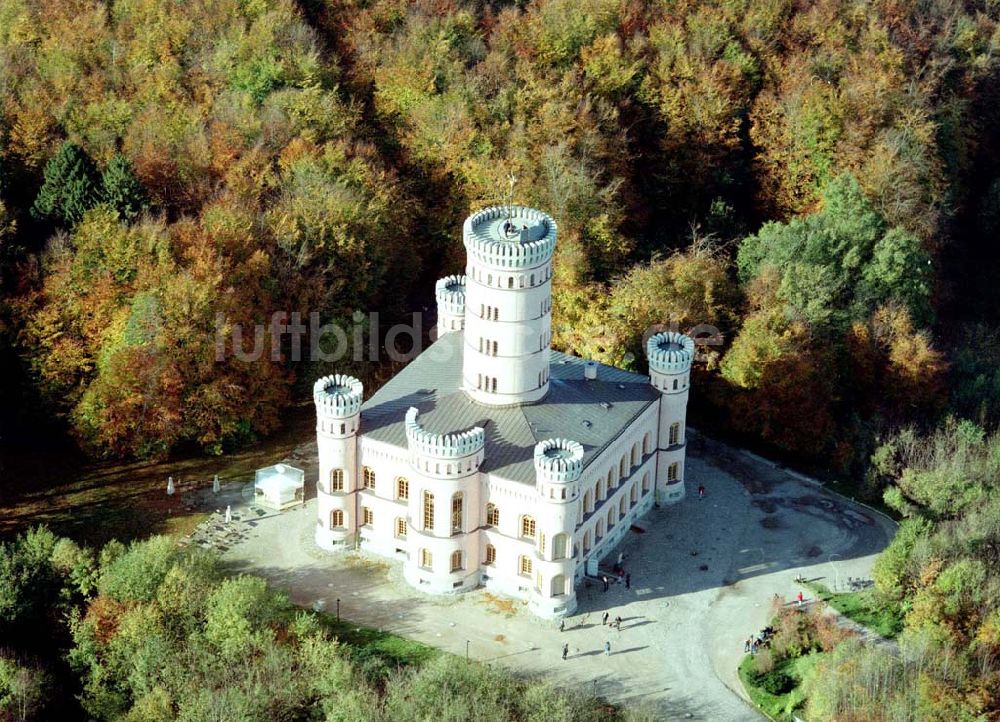 Luftbild Granitz auf Rügen / MV - Fertig rekonstruiertes Jagdschloß Granitz auf Rügen.