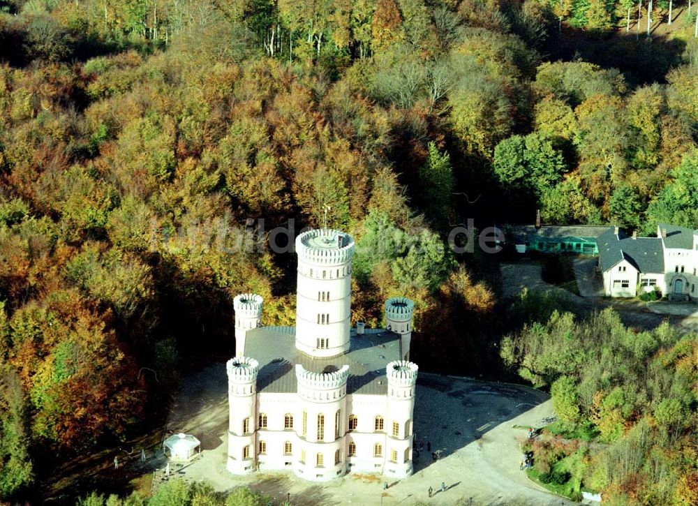 Luftaufnahme Granitz auf Rügen / MV - Fertig rekonstruiertes Jagdschloß Granitz auf Rügen.