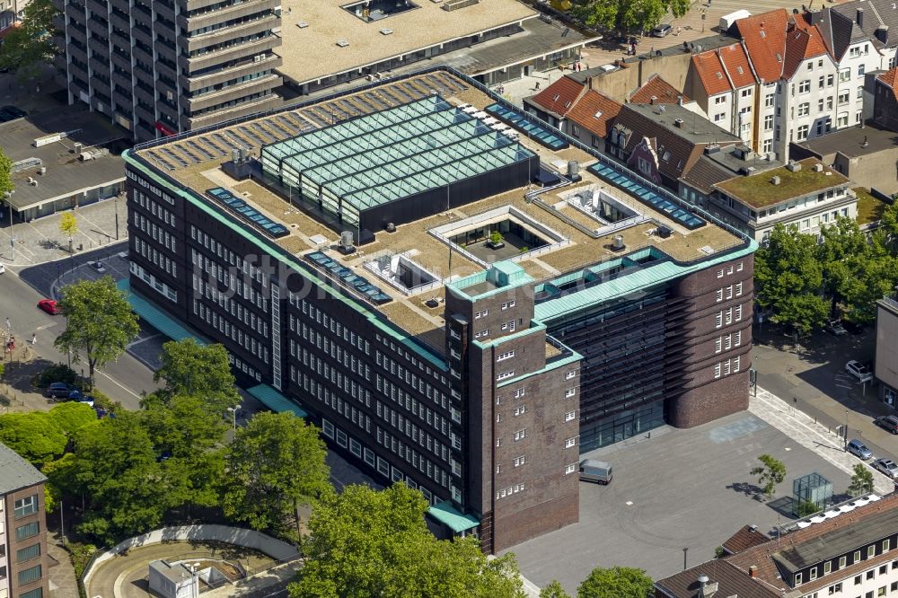 Gelsenkirchen von oben - Fertig umgebautes Hans-Sachs-Haus , dem Rathaus in Gelsenkirchen im Bundesland Nordrhein-Westfalen NRW