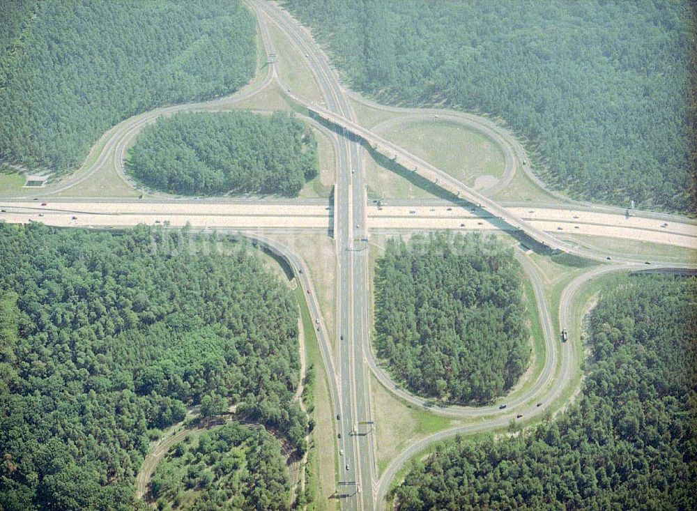 Babelsberg aus der Vogelperspektive: Fertige Autobahnabfahrt Babelsberg am Berliner Ring.