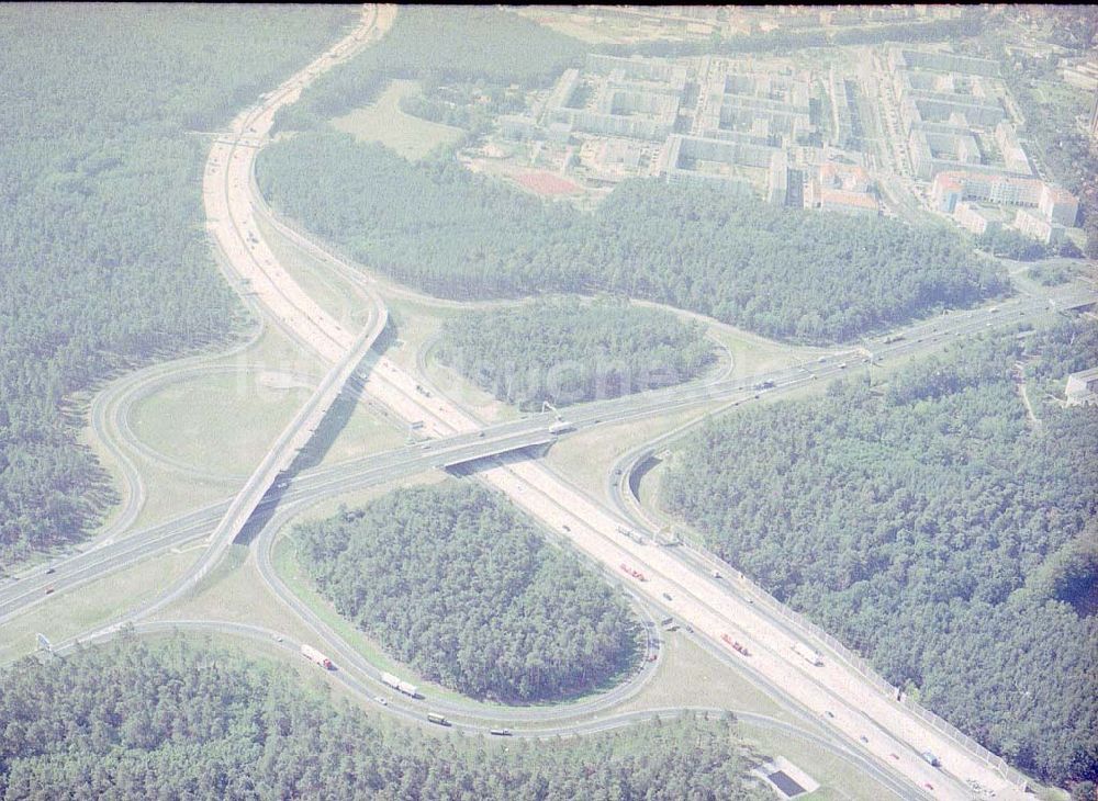 Luftbild Babelsberg - Fertige Autobahnabfahrt Babelsberg am Berliner Ring.