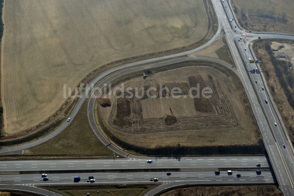 Luftbild Rangsdorf - Fertige Baustelle der Erweiterungs- Zufahrt am Berliner Ring der Autobahn BAB A10 - E30 an der Abfahrt zur Bundesstraße B96 in Rangsdorf im Bundesland Brandenburg