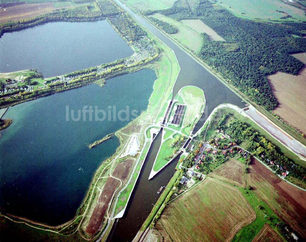 Rothensee aus der Vogelperspektive: Fertige Doppelsparschleuse Rothensee.