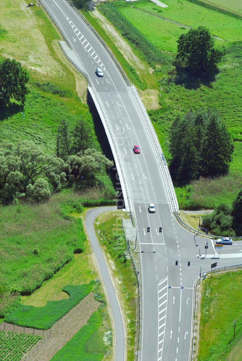 Luftbild Belzig - Fertige Ortsumfahrung Belzig, gebaut u.a. durch die Schälerbau Berlin GmbH