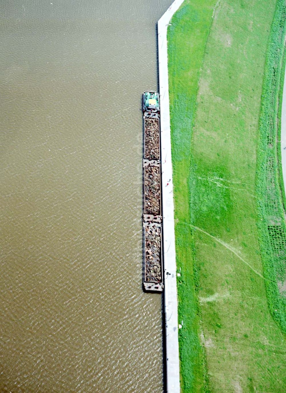 Rothensee aus der Vogelperspektive: Fertige Schleuse Rothensee am Wasserstraßenkreuz Magdeburg.