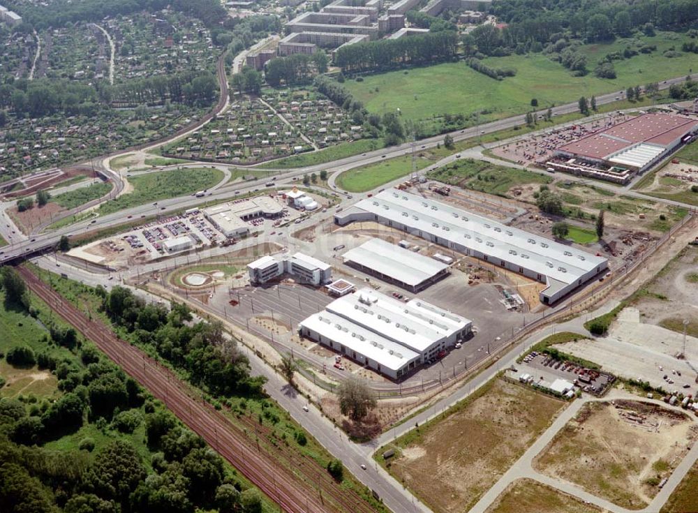 Luftaufnahme Potsdam - Fertiger Betriebshofes der ViP Verkehrsbetrieb Potsdam GmbH im Gewerbegebiet Babelsberg an der Nuthestraße / Wetzlarer Straße in Potsdam - Babelsberg