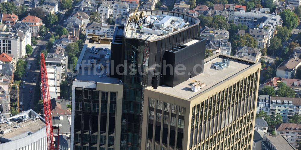 Frankfurt am Main von oben - Fertiger Neubau des Hochhauses Tower 185 in Frankfurt / Main