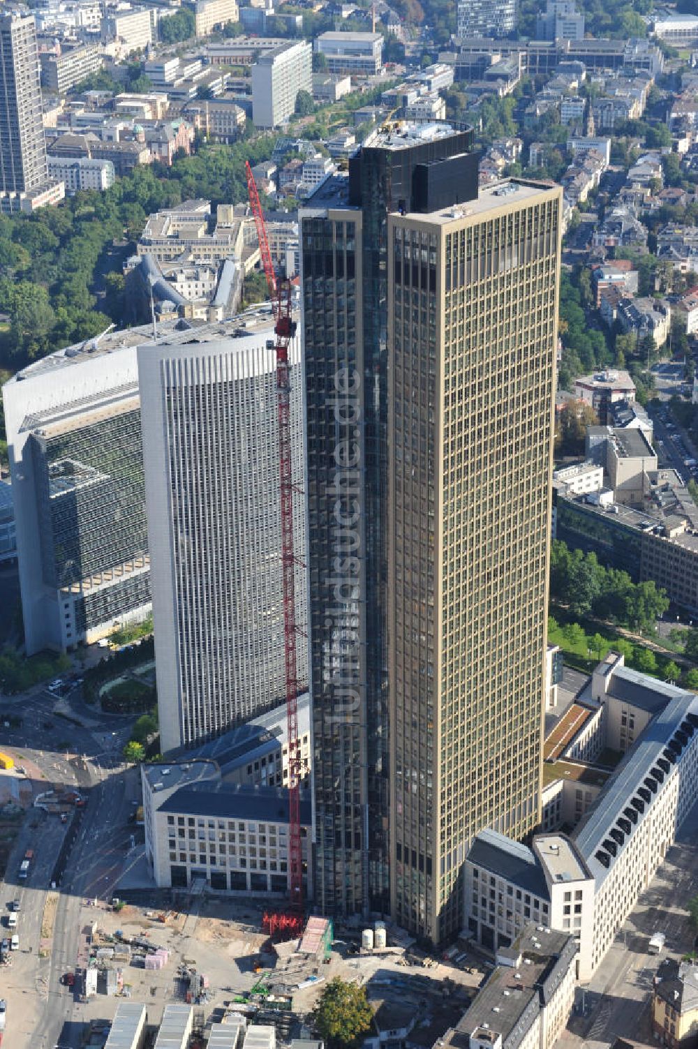 Luftbild Frankfurt am Main - Fertiger Neubau des Hochhauses Tower 185 in Frankfurt / Main