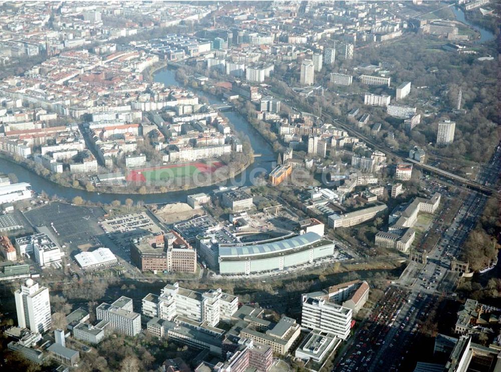 Berlin - Charlottenburg von oben - Fertiger Neubau der Mercedes - Benz - Niederlassung in Berlin - Charlottenburg am Salzufer.