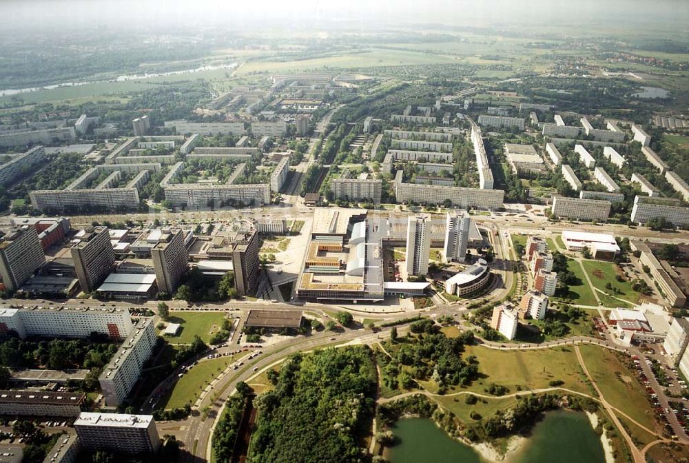 Halle aus der Vogelperspektive: Fertiges Neustadt Zentrum an der Neustädter Passage 3 in 06124 Halle - Neustadt