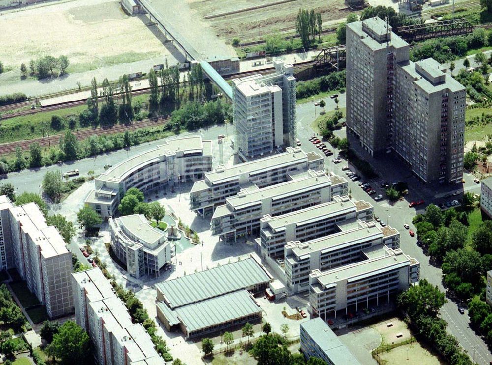 Luftbild Berlin - Lichtenberg - Fertiggestellter Storkower Bogen in der Storkower Straße 207 in Berlin-Lichtenberg.