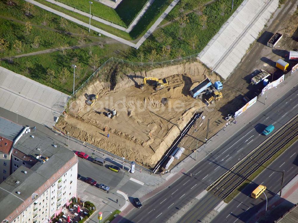 Berlin - Prenzlauer-Berg von oben - Fertigstellung Außenanlagen Velodrom / Berlin-Arena