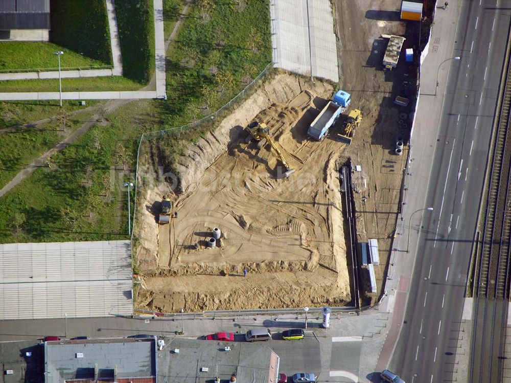 Berlin - Prenzlauer-Berg von oben - Fertigstellung Außenanlagen Velodrom / Berlin-Arena