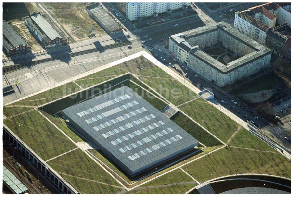 Berlin Prenzlauer-Berg aus der Vogelperspektive: Fertigstellung der letzten Ecke der Außenanlagen am Gelände des Velodroms in Berlin