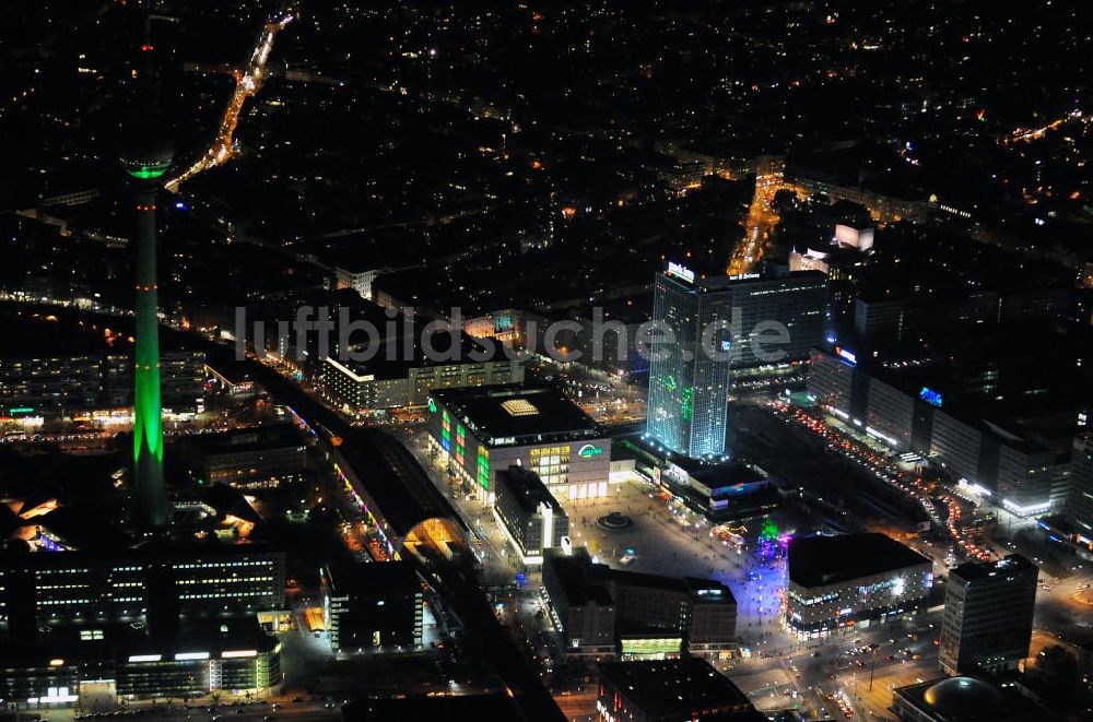 Berlin aus der Vogelperspektive: Festival Of Lights Berlin Alexanderplatz