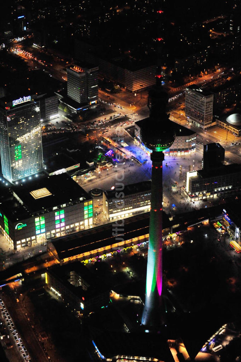 Luftaufnahme Berlin - Festival of Lights Berliner Fernsehturm