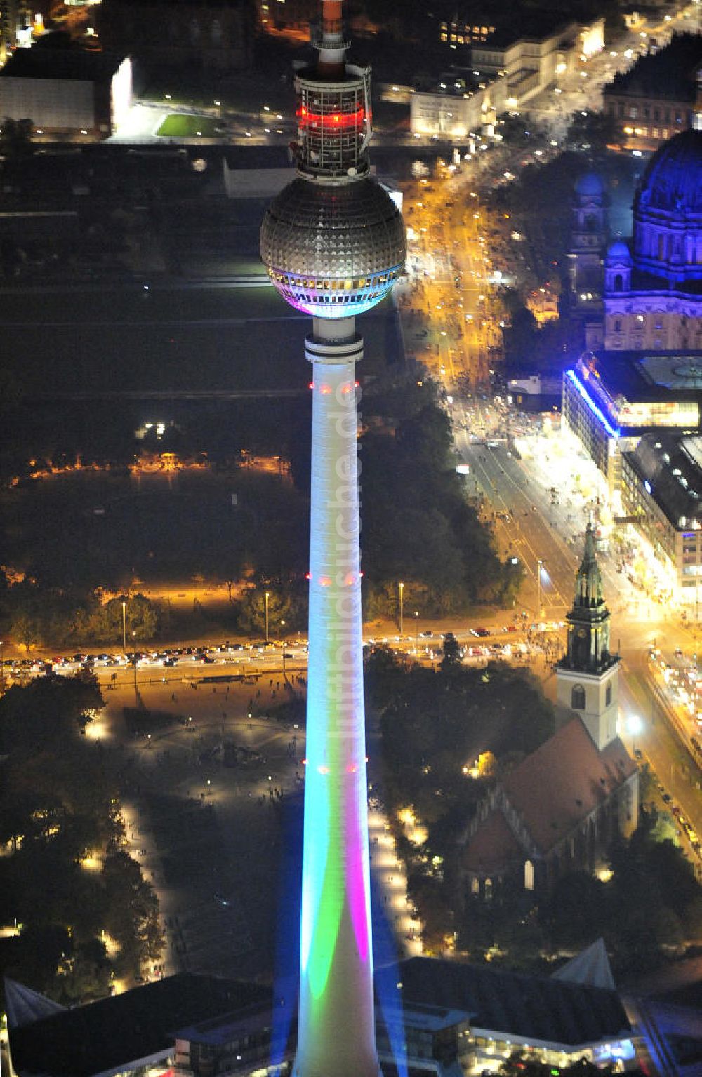 Luftaufnahme Berlin - Festival of Lights Berliner Fernsehturm