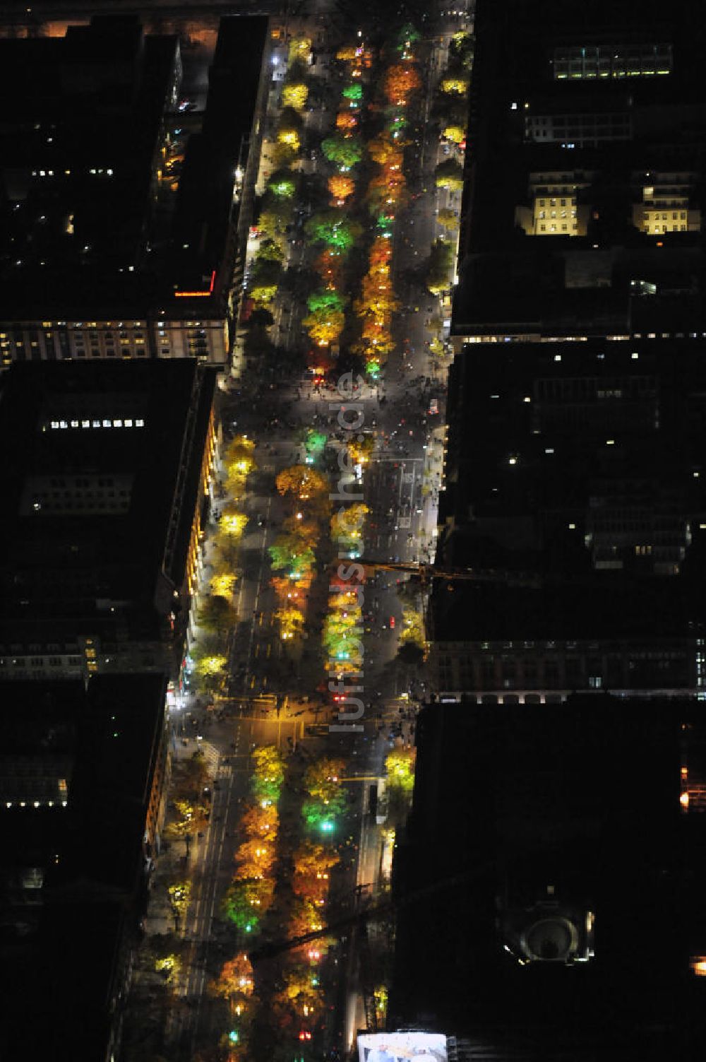 Luftbild Berlin - Festival of Lights Unter den Linden