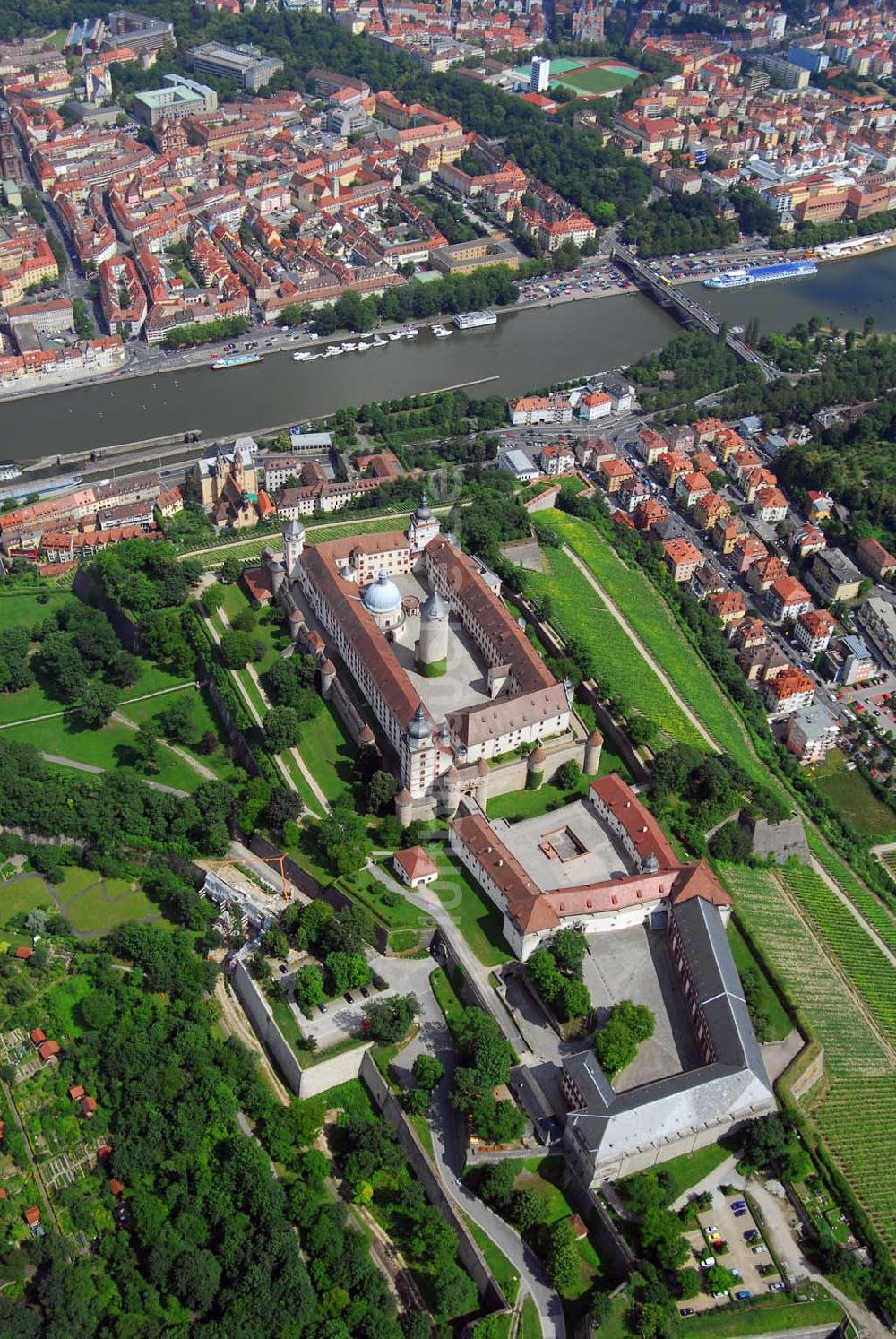 Würzburg von oben - Festung Marienberg