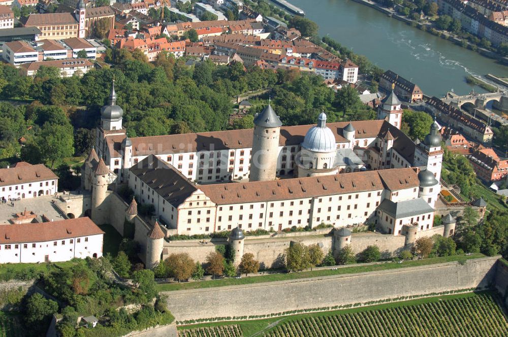 Luftbild Würzburg - Festung Marienberg mit Museen in Würzburg