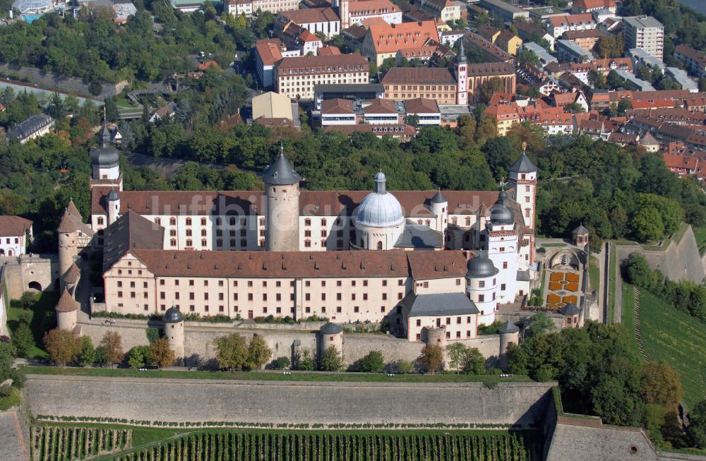 Luftbild Würzburg - Festung Marienberg mit Museen in Würzburg