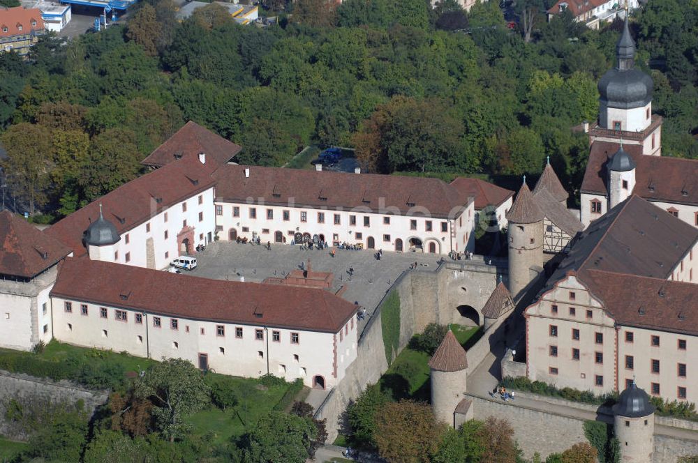 Würzburg aus der Vogelperspektive: Festung Marienberg mit Museen in Würzburg