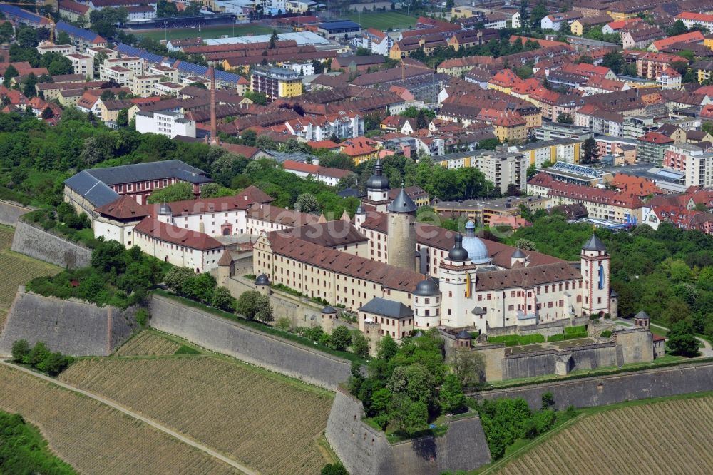 Würzburg von oben - Festung Marienberg in Würzburg im Bundesland Bayern