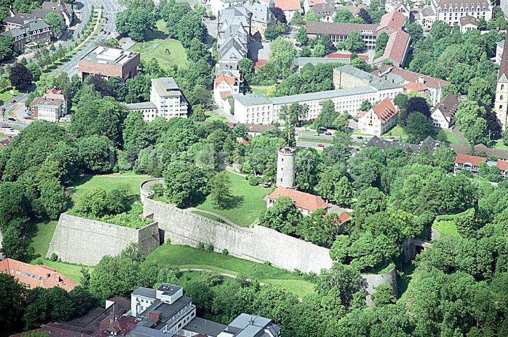 Bielefeld / NRW aus der Vogelperspektive: Festung Sparrenberg, Herr Dopheide Tel.: 0521/513703, Fax.: 0521/5193943703 hartmut.dopheide@bielefeld.de