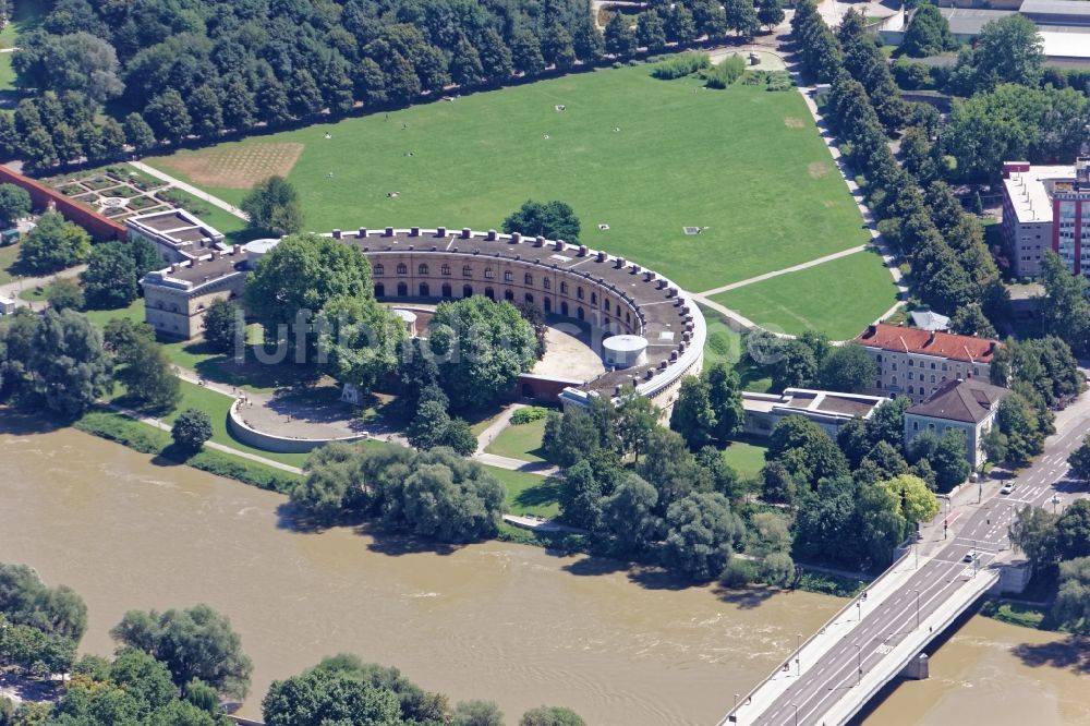 Ingolstadt aus der Vogelperspektive: Festungsanlage Reduit Tilly in Ingolstadt im Bundesland Bayern