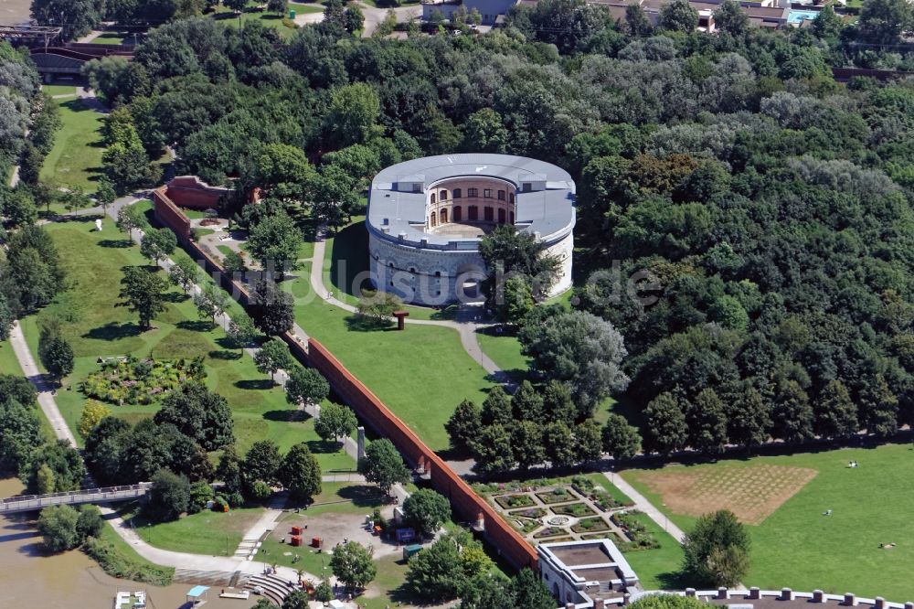 Luftbild Ingolstadt - Festungsanlage Turm Triva in Ingolstadt im Bundesland Bayern