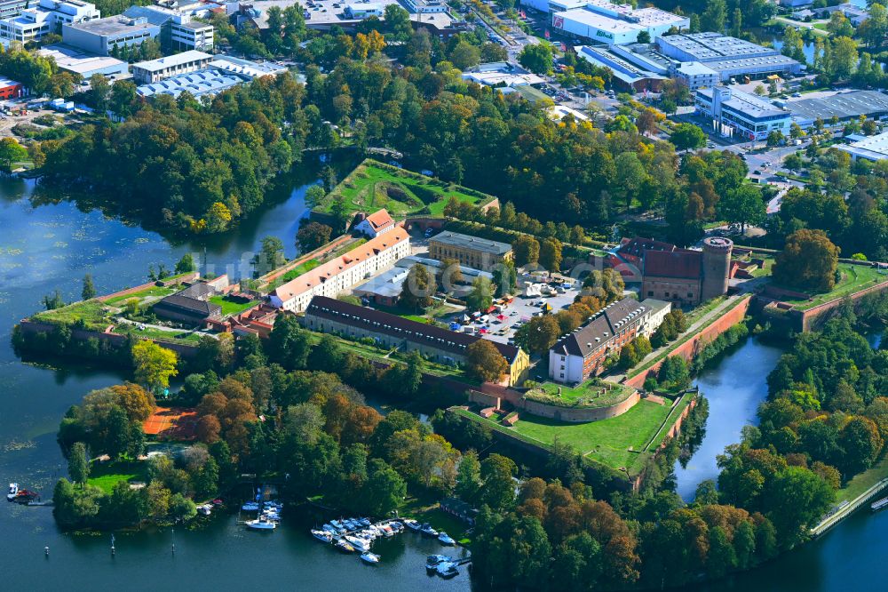 Berlin aus der Vogelperspektive: Festungsanlage Zitadelle Spandau Am Juliusturm im Ortsteil Haselhorst in Berlin, Deutschland