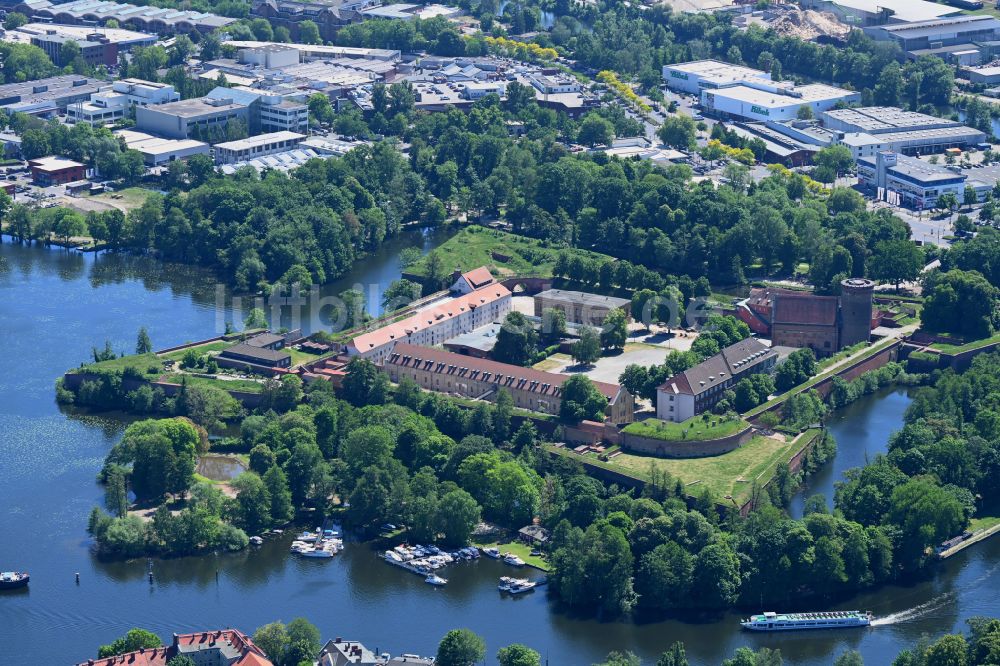 Luftaufnahme Berlin - Festungsanlage Zitadelle Spandau Am Juliusturm im Ortsteil Haselhorst in Berlin, Deutschland
