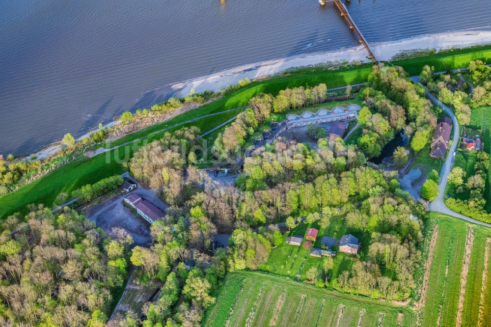 Luftaufnahme Stade - Festungsgelände Grauer Ort in Abbenfleth an der Elbe in Bützfleth im Bundesland Niedersachsen, Deutschland