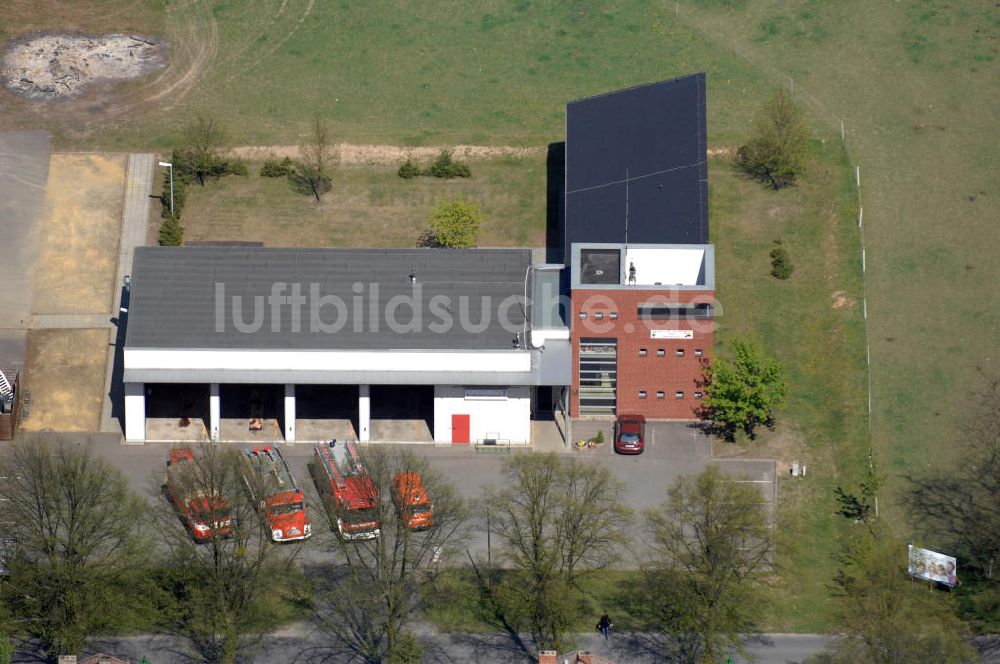 Luftbild WERNEUCHEN - Feuerwache der Freiwilligen Feuerwehr Werneuchen an der Wesendahler Strasse 8a in 16356 Werneuchen