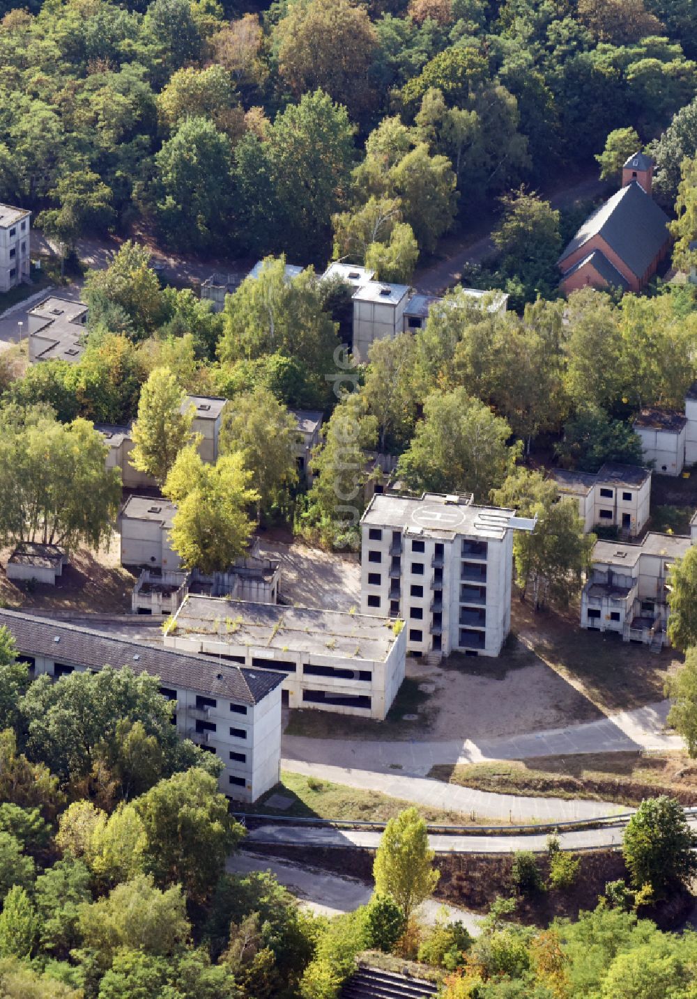 Berlin von oben - Feuerwehr- und Polizei- Übungsgelände in der ehemaligen Fighting City in Berlin, Deutschland