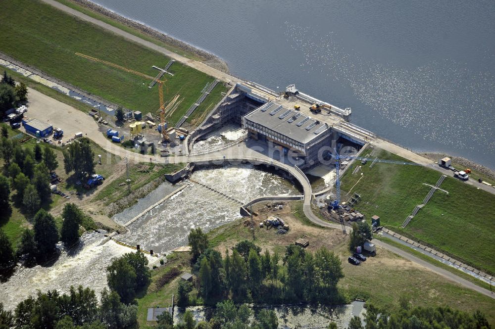 Spremberg aus der Vogelperspektive: Öffnung der Schleusentore Talsperre Spremberg