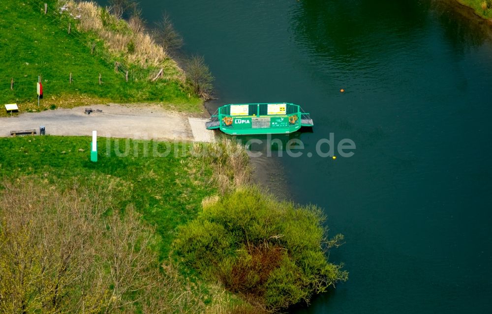 Luftaufnahme Hamm - Fähr- Schiff Lippefähre Lupia auf dem Fluss Lippe bei Westhusen im Norden von Hamm im Bundesland Nordrhein-Westfalen