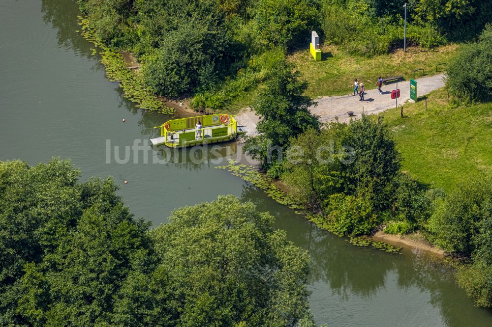 Hamm aus der Vogelperspektive: Fähr- Schiff Lippefähre Lupia auf dem Fluss Lippe bei Westhusen im Norden von Hamm im Bundesland Nordrhein-Westfalen