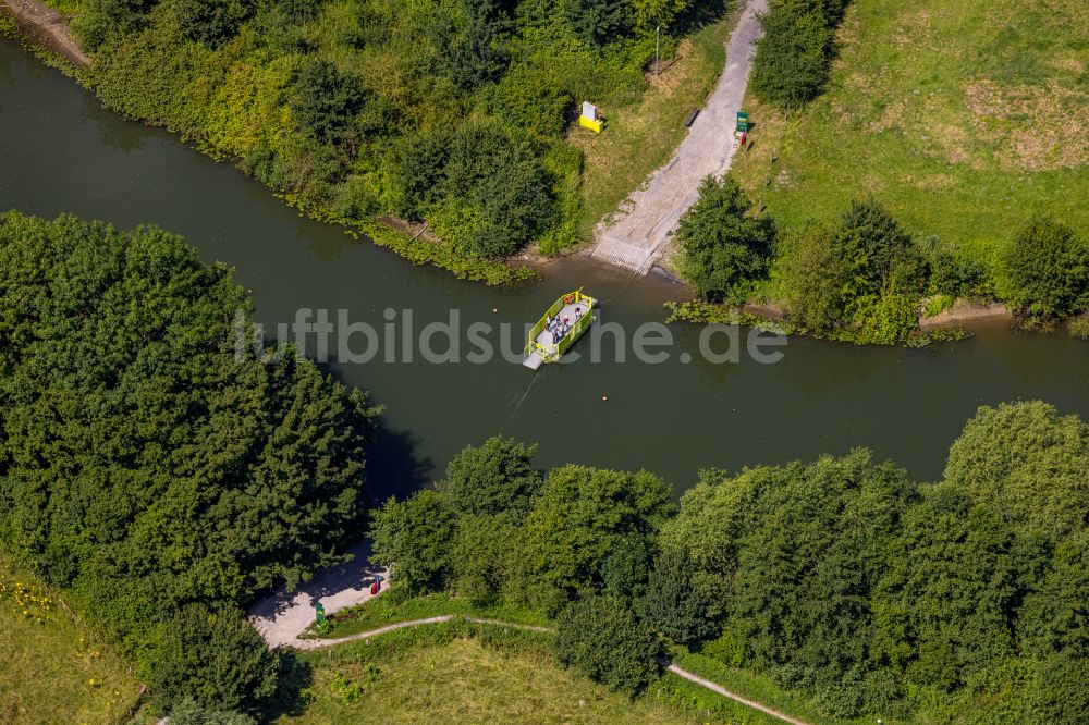 Luftaufnahme Hamm - Fähr- Schiff Lippefähre Lupia auf dem Fluss Lippe bei Westhusen im Norden von Hamm im Bundesland Nordrhein-Westfalen