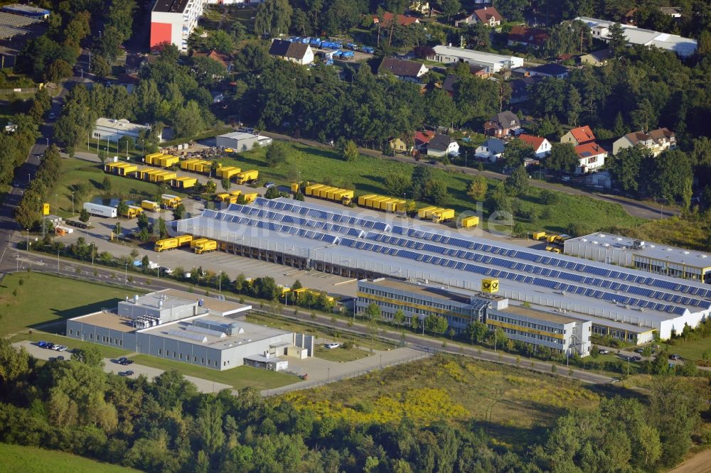 Stahnsdorf von oben - Filiale des Unternehmens Deutsche Post in der Ruhlsdorfer Straße in Stahnsdorf in Brandenburg