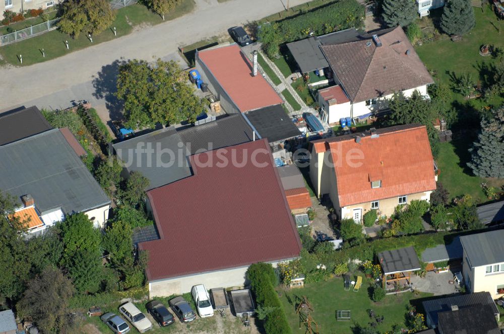 Luftaufnahme Bernau - Firma Michels Schraubenquelle in Bernau - Ladeburg