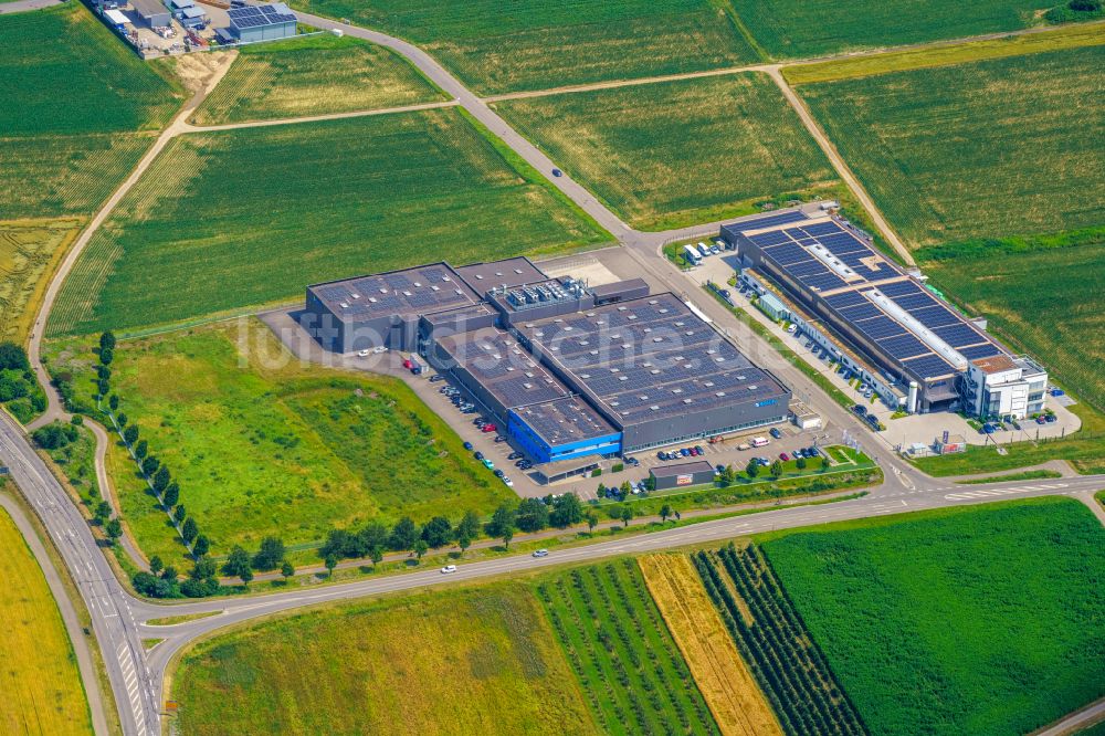 Luftaufnahme Endingen am Kaiserstuhl - Firmengelande der Braunform GmbH in Endingen am Kaiserstuhl im Bundesland Baden-Württemberg, Deutschland