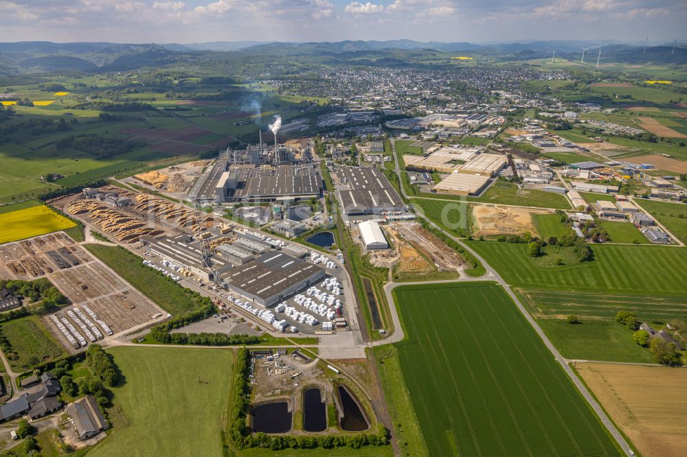 Luftaufnahme Brilon - Firmengelande der der EGGER Holzwerkstoffe Brilon GmbH & Co. KG in Brilon im Bundesland Nordrhein-Westfalen, Deutschland