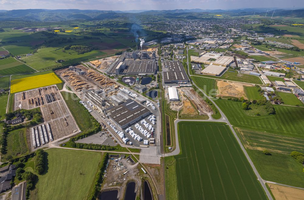 Luftaufnahme Brilon - Firmengelande der der EGGER Holzwerkstoffe Brilon GmbH & Co. KG in Brilon im Bundesland Nordrhein-Westfalen, Deutschland